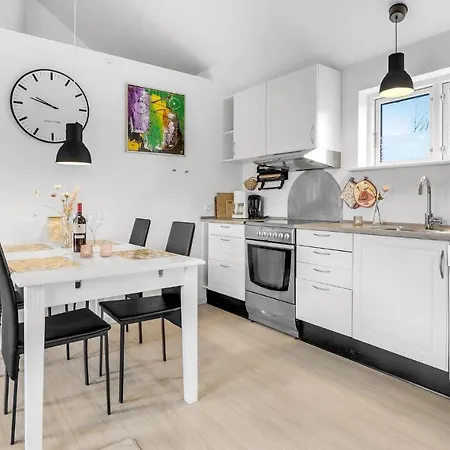 3 Bedroom Beautiful In Dom wakacyjny