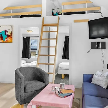 3 Bedroom Beautiful In Holiday home